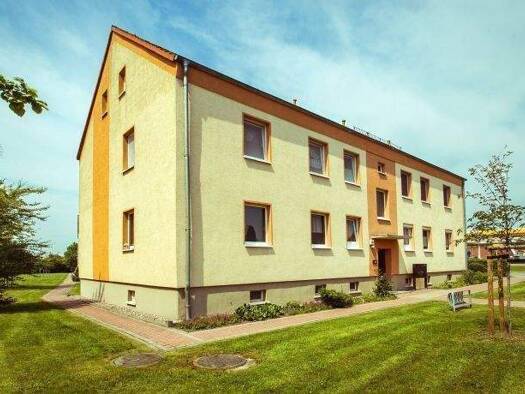 Wohnung zur Miete 351 € 3 Zimmer 58,7 m² 1. Geschoss frei ab sofort Nordhäuser Straße 67 Greußen 99718