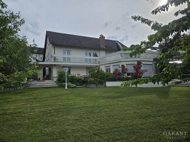 Mehrfamilienhaus zum Kauf 652.000 € 10 Zimmer 236 m² 1.118 m² Grundstück Frommern Balingen 72336