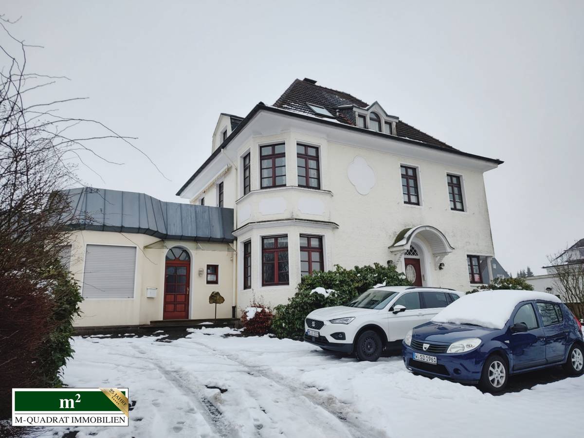 Villa zum Kauf 539.000 € 11 Zimmer 280 m²<br/>Wohnfläche 1.045 m²<br/>Grundstück Bergerhof Radevormwald 42477