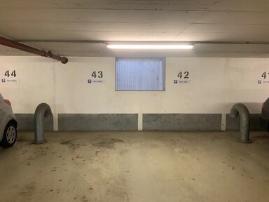 Garage zur Miete 60 € Tiefgaragen Düsseldorfer Straße Stammheim Köln 51063