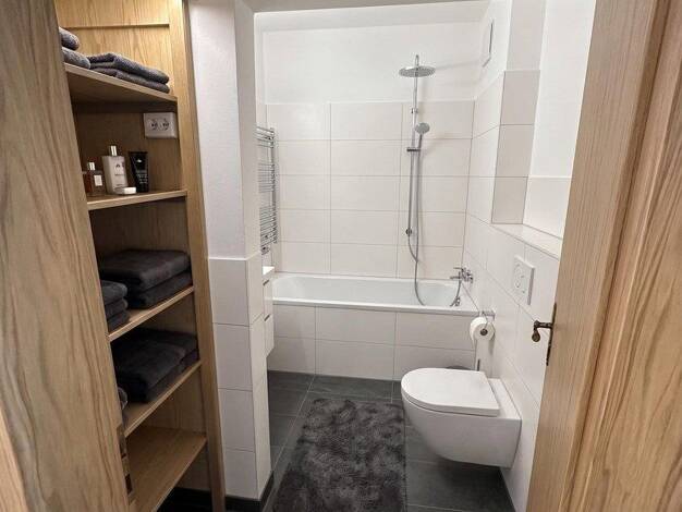 Wohnung zur Miete 1.200 € 4 Zimmer 94 m² 2. Geschoss frei ab 01.11.2026 Hermges Mönchengladbach 41065