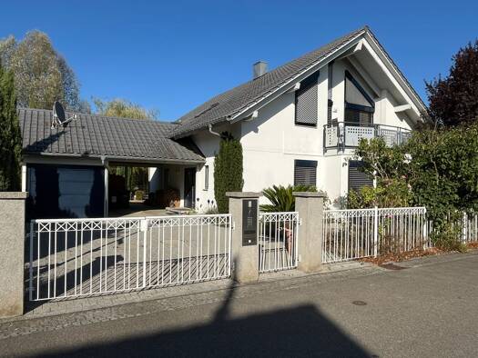 Einfamilienhaus zum Kauf 885.000 € 6 Zimmer 208 m² 590 m² Grundstück frei ab sofort Fischingen 79592