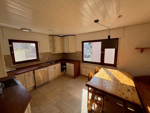 Wohnung zum Kauf 275.000 € 4,5 Zimmer 113 m² 2. Geschoss Neckartailfingen 72666