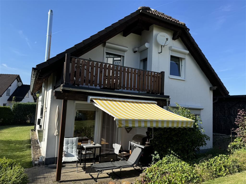 Einfamilienhaus zum Kauf 375.000 € 4 Zimmer 118 m²<br/>Wohnfläche 509 m²<br/>Grundstück Schmallenberg Schmallenberg 57392