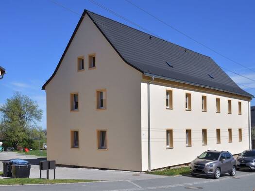 Wohnung zur Miete 602 € 4 Zimmer 83,5 m² 2. Geschoss frei ab 01.06.2026 H.-Bläsche-Str. 35 Oelsnitz 09376