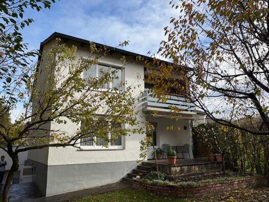 Mehrfamilienhaus zum Kauf als Kapitalanlage geeignet 499.000 € 8 Zimmer 182 m² 356 m² Grundstück Weningstraße 12 West Landshut 84034