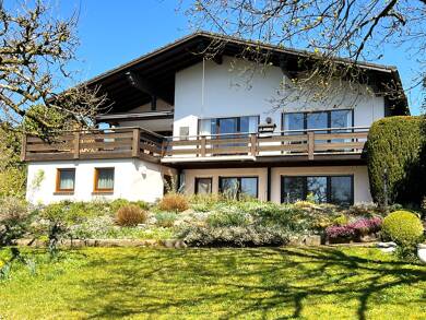 Haus zum Kauf 638.000 € 8 Zimmer 310 m² 1.496 m² Grundstück frei ab sofort Ferndorf Kreuztal 57223