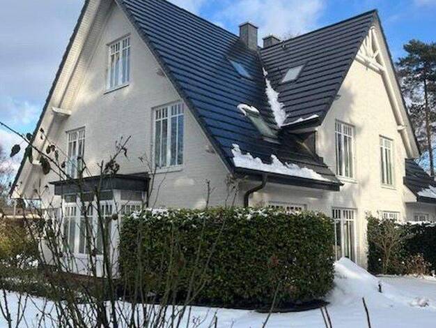 Doppelhaushälfte zur Miete 3.100 € 5 Zimmer 151 m² 350 m² Grundstück frei ab 01.05.2026 Iserbrook Hamburg 22589