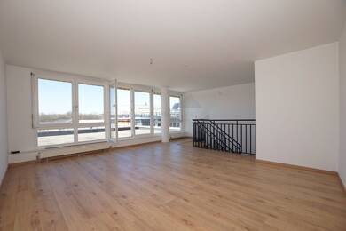 Maisonette zur Miete 569 € 2 Zimmer 86,3 m² 3. Geschoss Äußere Schneeberger Straße 6 Mitte - Süd 141 Zwickau 08056