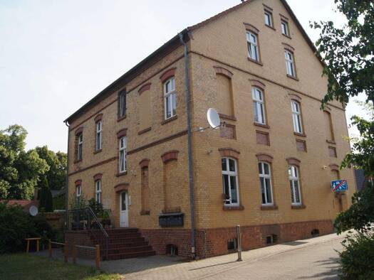 Wohnung zur Miete 291 € 3 Zimmer 56 m² 3. Geschoss frei ab sofort Poleyer Straße 12 Sallgast Sallgast 03238