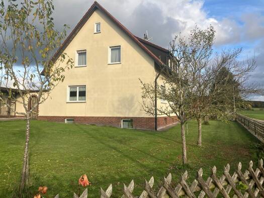 Einfamilienhaus zum Kauf provisionsfrei 420.000 € 10 Zimmer 155 m² 850 m² Grundstück Neubernricht Amberg 92224