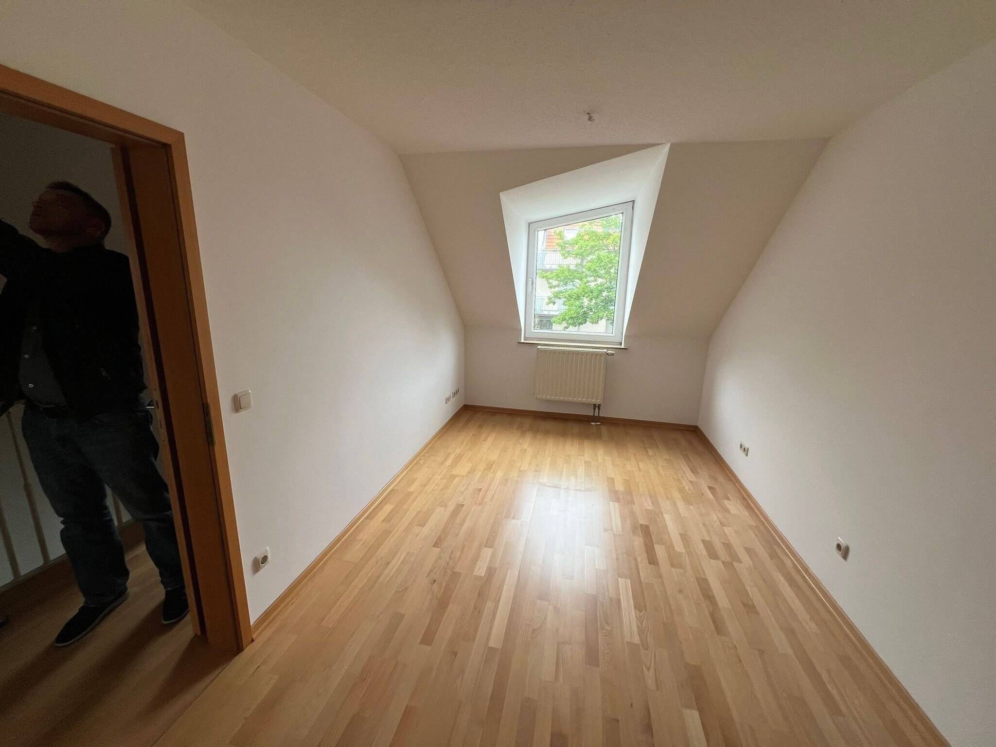 Property thumbnail 10