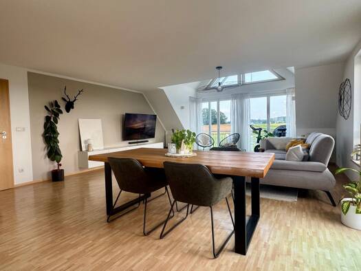 Maisonette zur Miete 1.170 € 3 Zimmer 90,4 m² Geschoss 2/3 frei ab 01.11.2026 Ecknach Aichach 86551