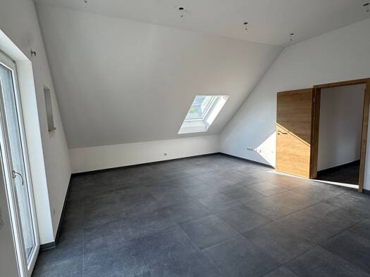 Wohnung zur Miete - Erstbezug 1.167 € 3 Zimmer 76,2 m² Geschoss 3/3 frei ab 01.11.2026 Kölner Straße 15 Wetzendorf Nürnberg 90425