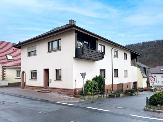 Mehrfamilienhaus zum Kauf 650.000 € 13 Zimmer 370 m² 430 m² Grundstück Fechenbach Collenberg 97903