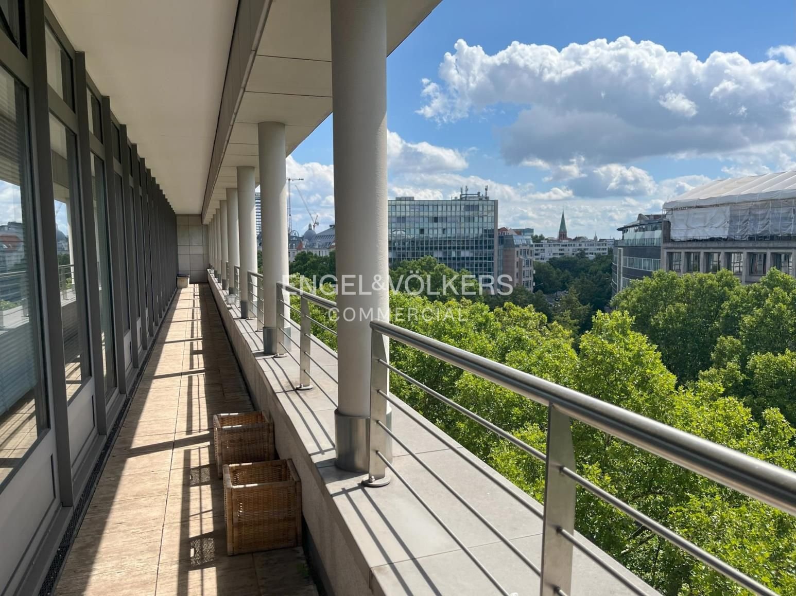 Büro-/Praxisfläche zur Miete 29 € 410 m²<br/>Bürofläche ab 410 m²<br/>Teilbarkeit Charlottenburg Berlin 10707