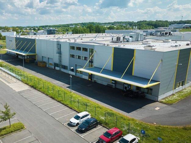 Lagerhalle zur Miete 6.832 m² Lagerfläche teilbar ab 2.628,5 m² Eickhoffstraße 1 Klipphausen 01665