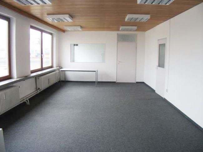 Büro-/Praxisfläche zur Miete 224 m²<br/>Bürofläche ab 224 m²<br/>Teilbarkeit Mühlau Mannheim 68159