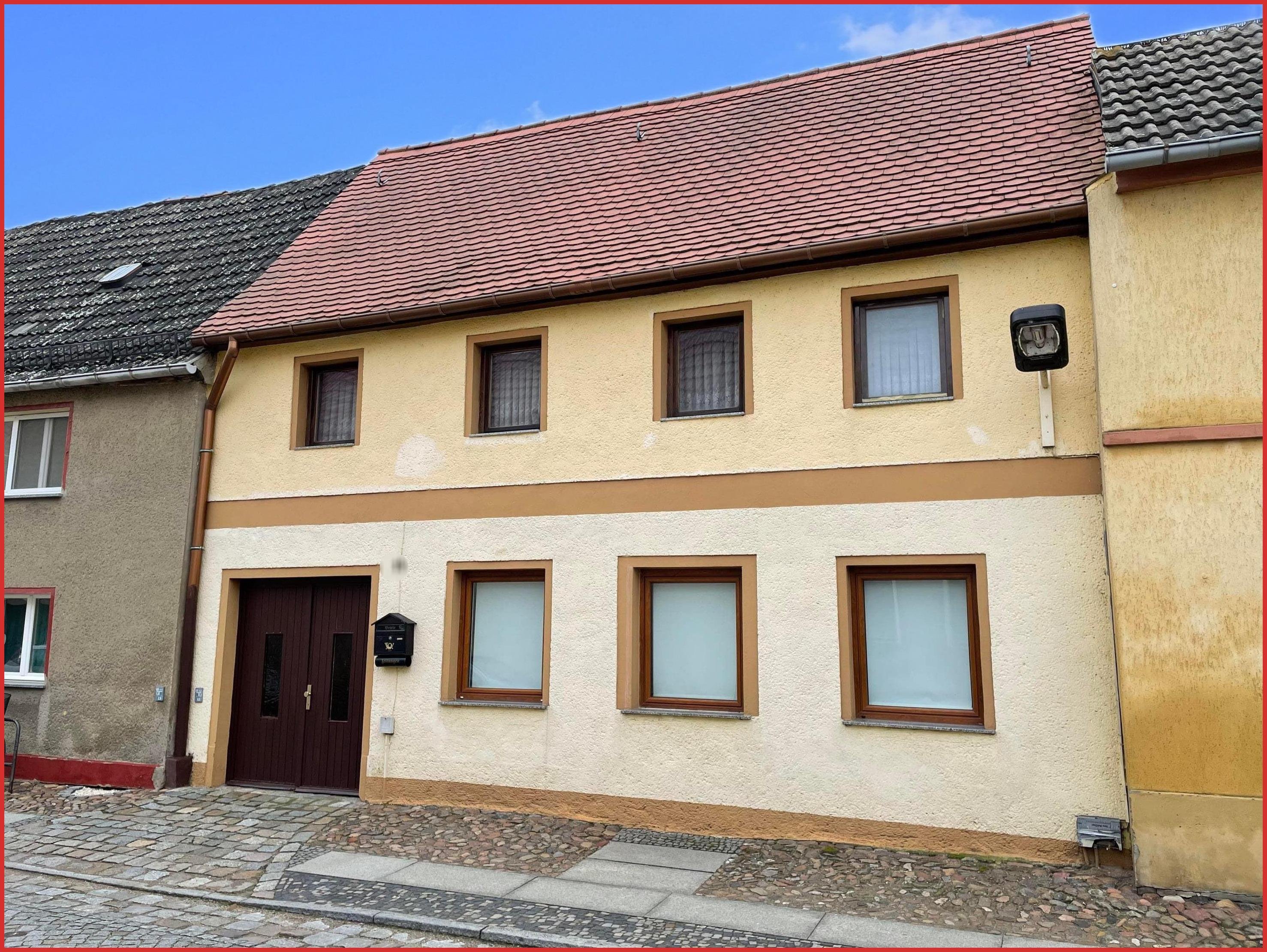 Reihenmittelhaus zum Kauf 78.000 € 4 Zimmer 110 m²<br/>Wohnfläche 122 m²<br/>Grundstück Mühlberg Mühlberg 04931