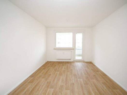 Wohnung zur Miete 320 € 3 Zimmer 61,8 m² 1. Geschoss frei ab sofort Novalisstraße 24 Lutherstadt Eisleben Eisleben 06295