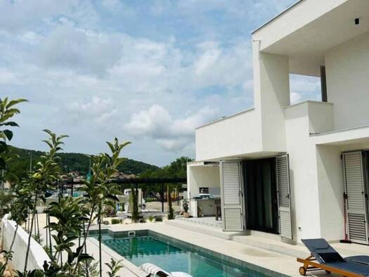 Haus zum Kauf 1.200.000 € 4 Zimmer 283 m² Bilice
