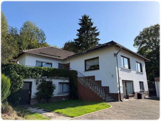 Einfamilienhaus zum Kauf 197.000 € 5 Zimmer 126 m² 3.793 m² Grundstück Schmittlotheim Vöhl 34516