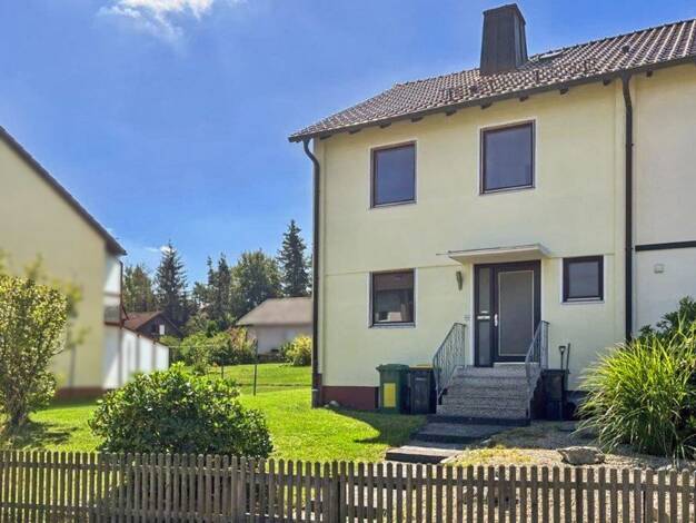 Reihenendhaus zum Kauf 99.900 € 4 Zimmer 102 m² 559 m² Grundstück Marktleuthen Marktleuthen 95168