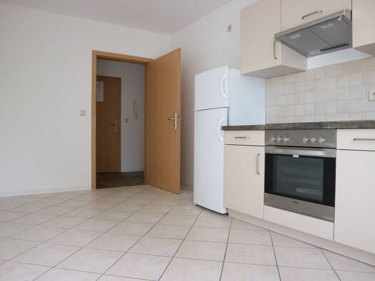 Wohnung zur Miete 310 € 2 Zimmer 60,9 m² 1. Geschoss frei ab 16.10.2026 Clausstraße 110 Lutherviertel Lutherviertel 09126