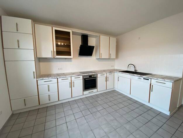 Wohnung zur Miete 910 € 4 Zimmer 130 m² 1. Geschoss Meeder 96484