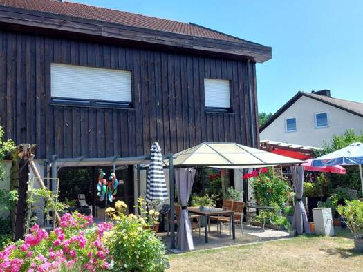 Haus zum Kauf 469.000 € 5 Zimmer 200 m² 568 m² Grundstück Birkenweg 21 Aisch Adelsdorf 91325