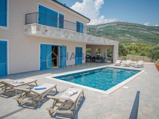 Einfamilienhaus zum Kauf - Erstbezug 1.100.000 € 5 Zimmer 1.459 m² Kaštel Novi 21217