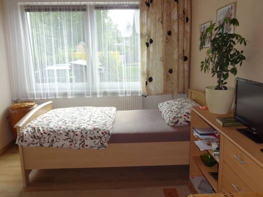 Wohnung zur Miete auf Zeit 690 € 1 Zimmer 18 m² frei ab 01.12.2027 Straße 150 Alt-Hohenschönhausen Berlin 13053