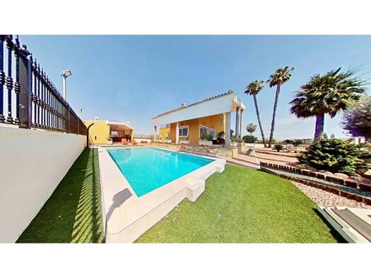 Chalet zum Kauf 650.000 € 5 Zimmer 477 m² 9.480 m² Grundstück Orihuela 03321
