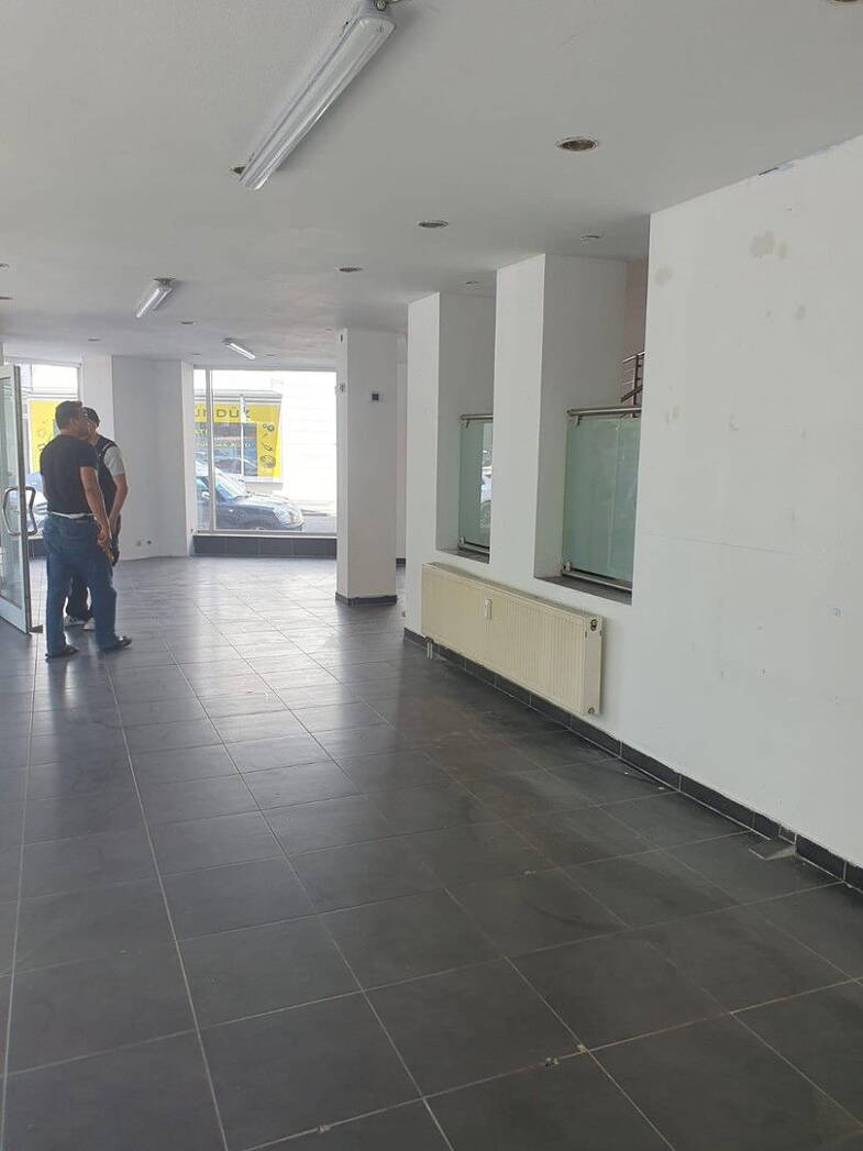 Laden zur Miete provisionsfrei 2.600 € 190 m² Verkaufsfläche Straße der Republik 47 Biebrich - Mitte Wiesbaden Biebrich 65203