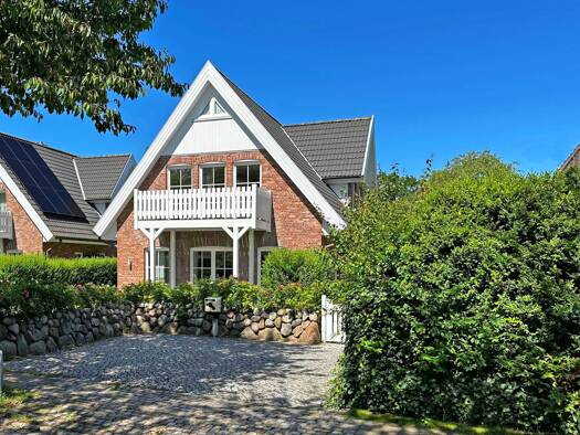 Mehrfamilienhaus zum Kauf 9 Zimmer 176 m² 502 m² Grundstück Wyk auf Föhr 25938