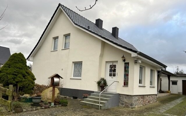 Einfamilienhaus zum Kauf 299.000 € 5 Zimmer 210 m²<br/>Wohnfläche 2.000 m²<br/>Grundstück ab sofort<br/>Verfügbarkeit Sarmstorf Sarmstorf 18276