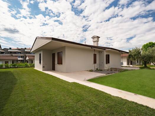 Doppelhaushälfte zum Kauf 380.000 € 3 Zimmer 65,4 m² 200 m² Grundstück Viale Michelangelo 150 Desenzano del Garda 25015
