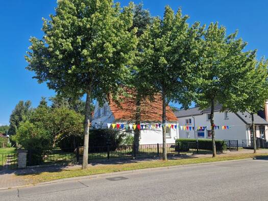 Einfamilienhaus zum Kauf 425.000 € 7 Zimmer 140 m² 2.369 m² Grundstück Dierhagen Dorf Dierhagen 18347