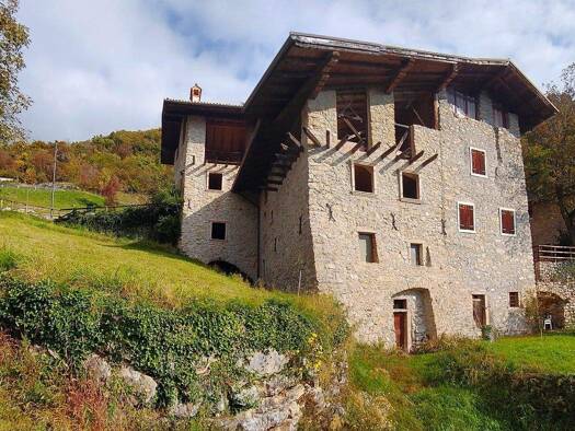 Rustico zum Kauf 535.000 € 375 m² 344 m² Grundstück Tenno