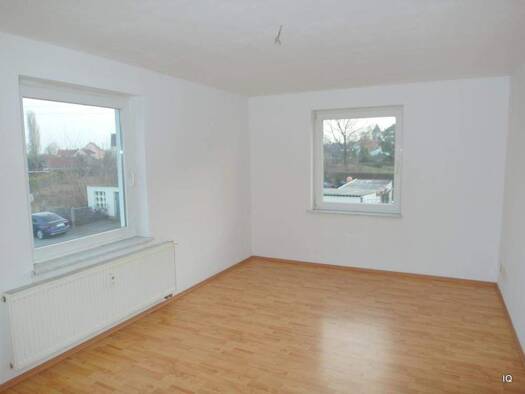 Wohnung zur Miete 310 € 2 Zimmer 47,8 m² 1. Geschoss Lange Straße 14 Röderau-Bobersen 01619