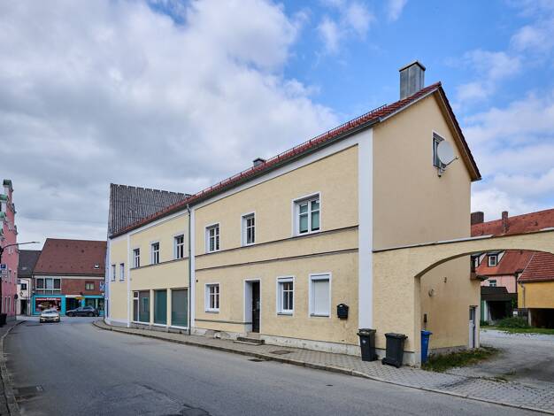 Mehrfamilienhaus zum Kauf 470.000 € 26 Zimmer 802,5 m² 1.200 m² Grundstück Geiselhöring 94333