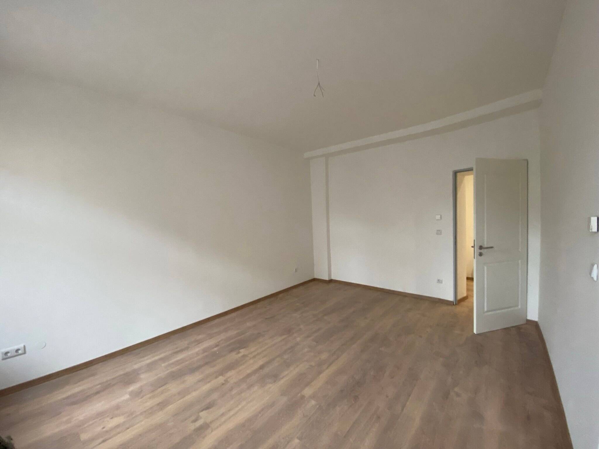 mit kleiner Terrasse * Lützowstr. 37* – Lützowstr. 37, 9119 Chemnitz – Vorschaubild 9