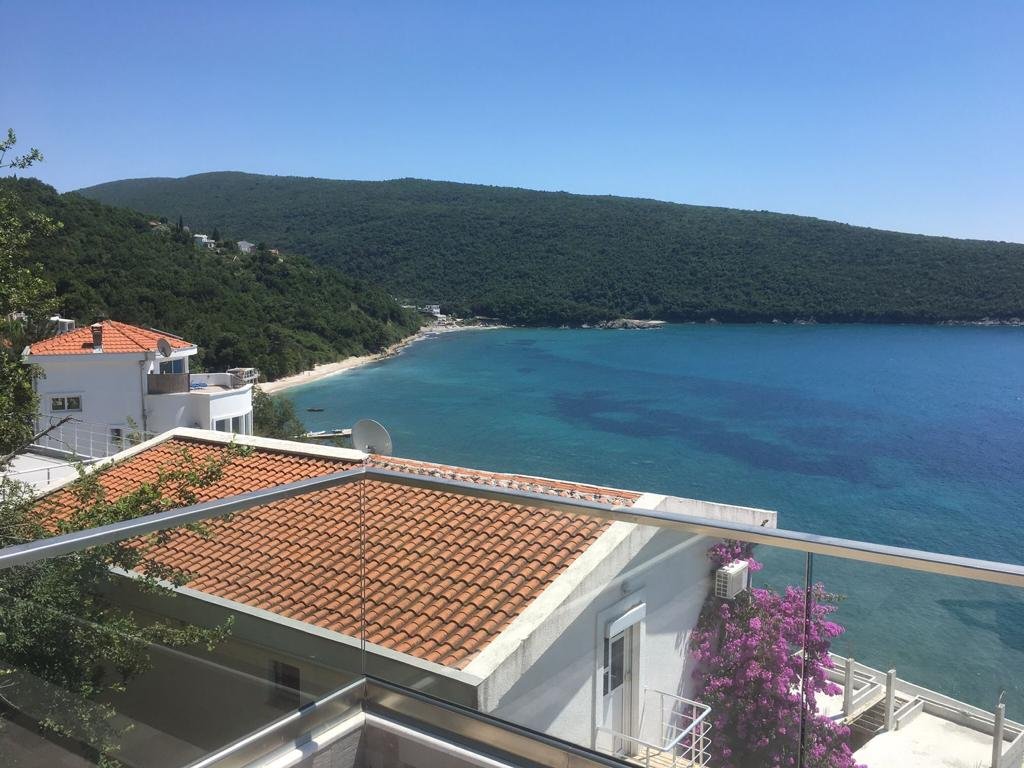 Haus zum Kauf provisionsfrei 395.000 € 3 Zimmer 108 m²<br/>Wohnfläche 170 m²<br/>Grundstück Ulcinj 85360