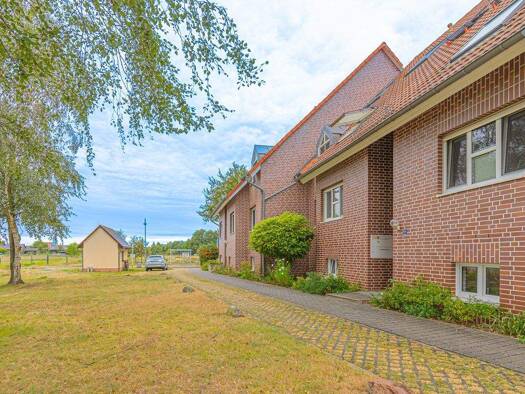 Mehrfamilienhaus zum Kauf 677.000 € 14 Zimmer 436,3 m² 3.229 m² Grundstück Döbbrick Cottbus 03054