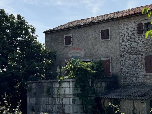 Reihenmittelhaus zum Kauf 125.000 € 4 Zimmer 160 m² 350 m² Grundstück Višnjan 52463