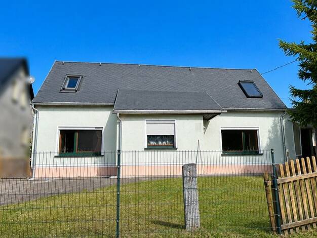 Einfamilienhaus zum Kauf 130.000 € 4 Zimmer 122 m² 420 m² Grundstück Rodewisch Rodewisch 08228