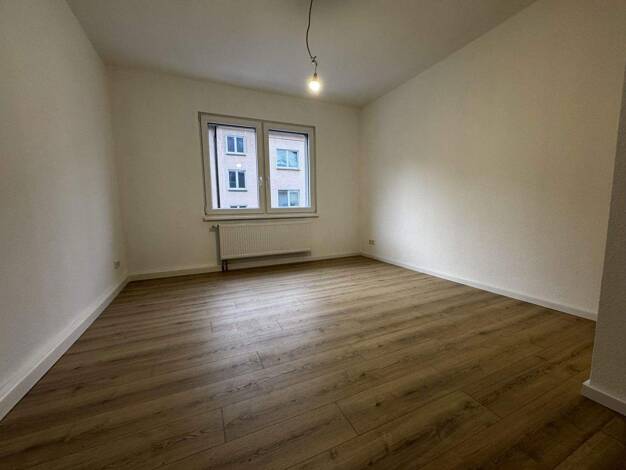 Wohnung zur Miete 461 € 1 Zimmer 37 m² 1. Geschoss Holsterhausen Essen 45147