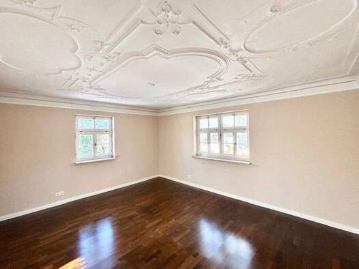 Büro zur Miete provisionsfrei 66 € 3 Zimmer 66 m² Bürofläche teilbar von 44 m² bis 22 m² Zum Schloss 8 Großschwarzenlohe Wendelstein 90530