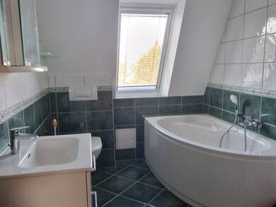 Wohnung zur Miete 360 € 1 Zimmer 45 m² Dachgeschoss, 2. Geschoss frei ab sofort Paul-Gerhardt-Str.5 Gräfenhainichen Gräfenhainichen 06773