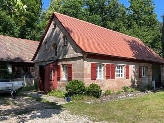 Einfamilienhaus zur Miete 1.100 € 5,5 Zimmer 110 m² frei ab sofort Röthenbach bei St Wolfgang Wendelstein 90530